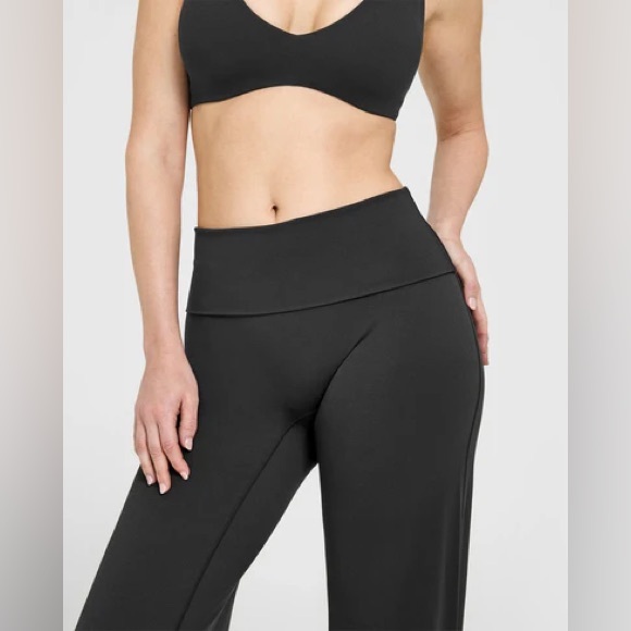 Fold overs M-Short - Picture 3 of 5